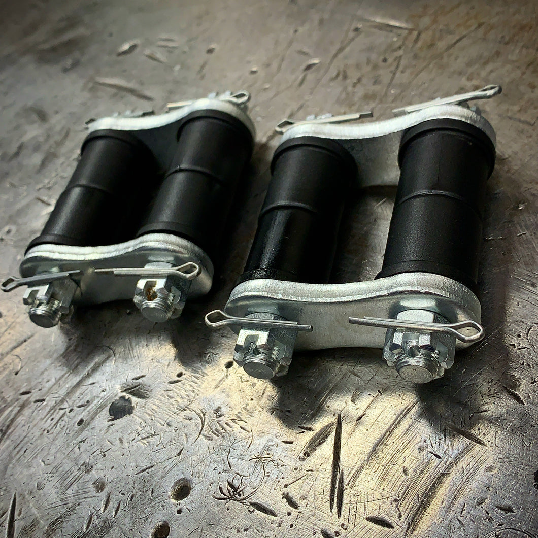 1932-34 ford 1 3/4 stock spring traditional shackles .875 bushings